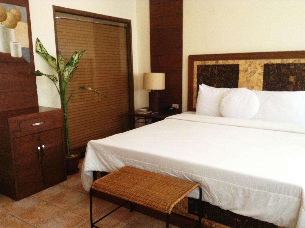 Citystate Asturias Hotel Palawan Puerto Princesa Bagian luar foto