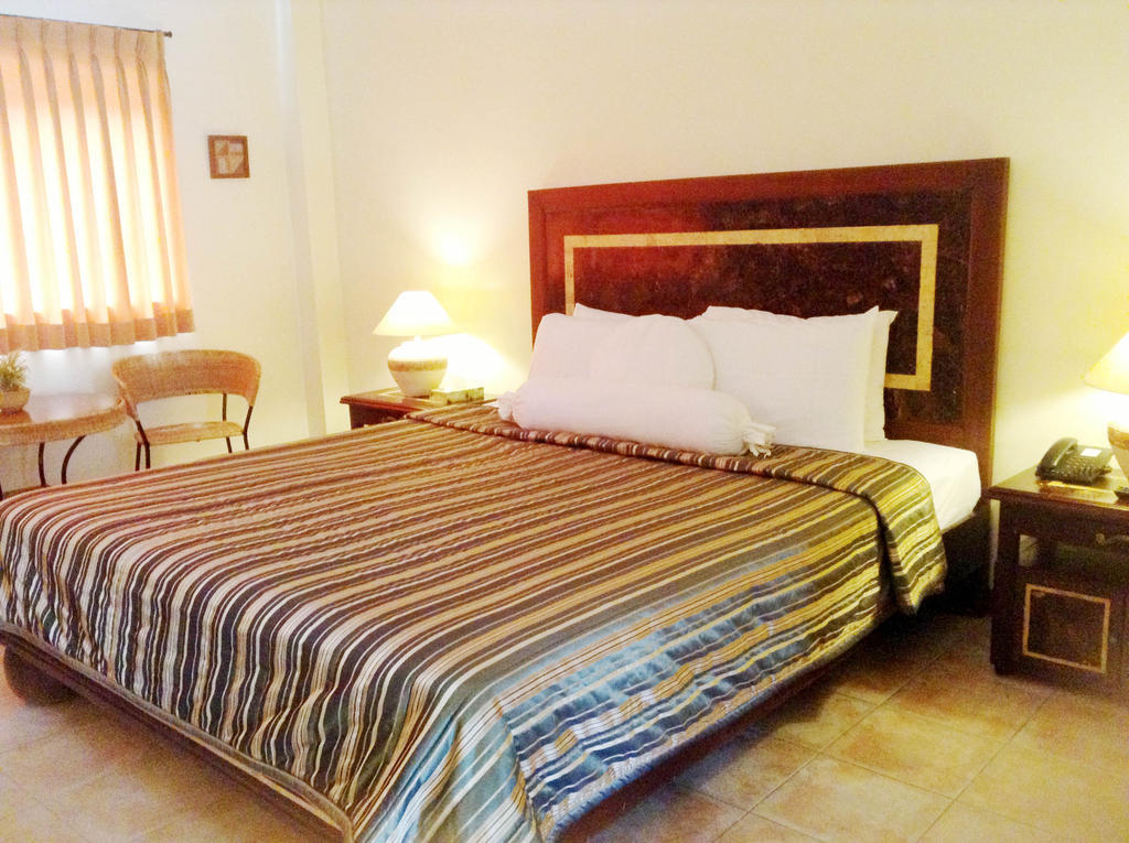 Citystate Asturias Hotel Palawan Puerto Princesa Bagian luar foto